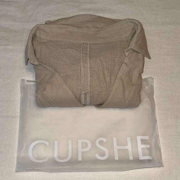 🌞👗 🆕 CUPSHE Neutral Drawstring Plunging V-Neck Romper – Size Medium - Picture 11 of 16